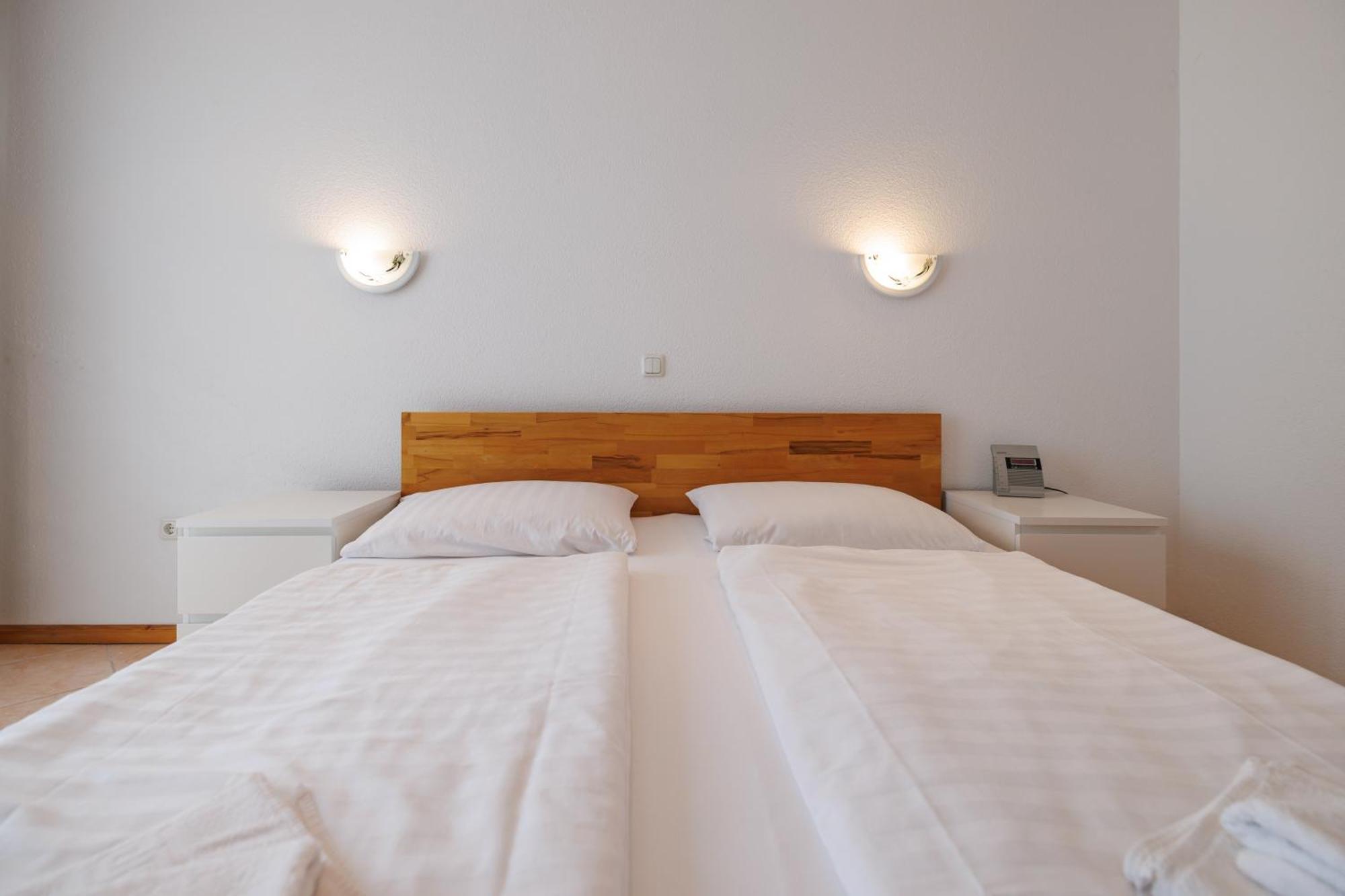 Guesthouse Halilagic Krk Town Bagian luar foto