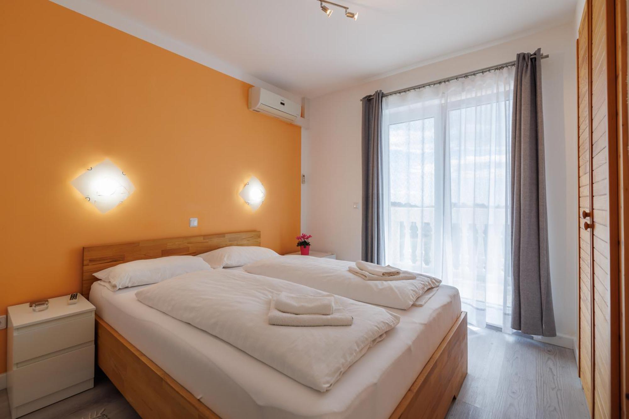 Guesthouse Halilagic Krk Town Bagian luar foto