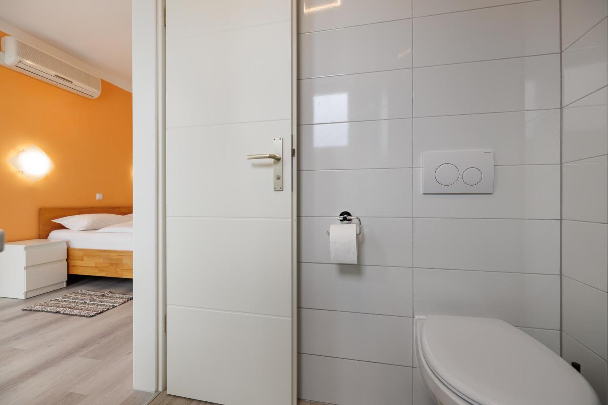 Guesthouse Halilagic Krk Town Bagian luar foto